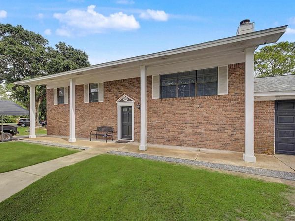 7807 Bay Meadows Ct, Pensacola, FL 32507