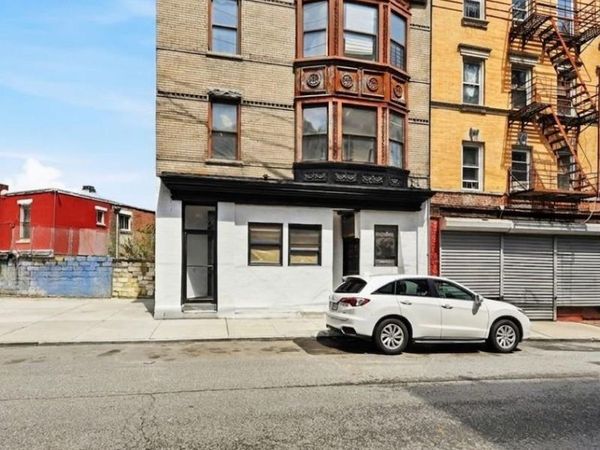 35 Lawrence Street , Unit 3, Yonkers, NY 10705