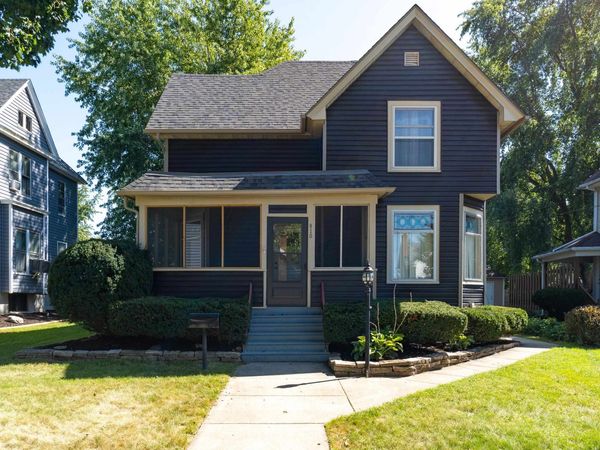 810 Warren Avenue, BELVIDERE, IL 61008