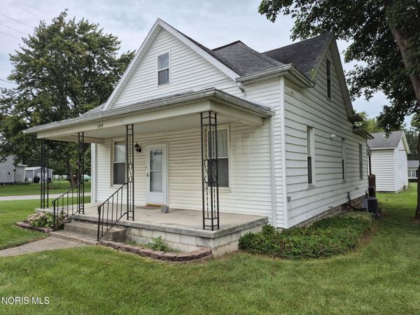 144 W Cooper Street , McComb, OH 45858