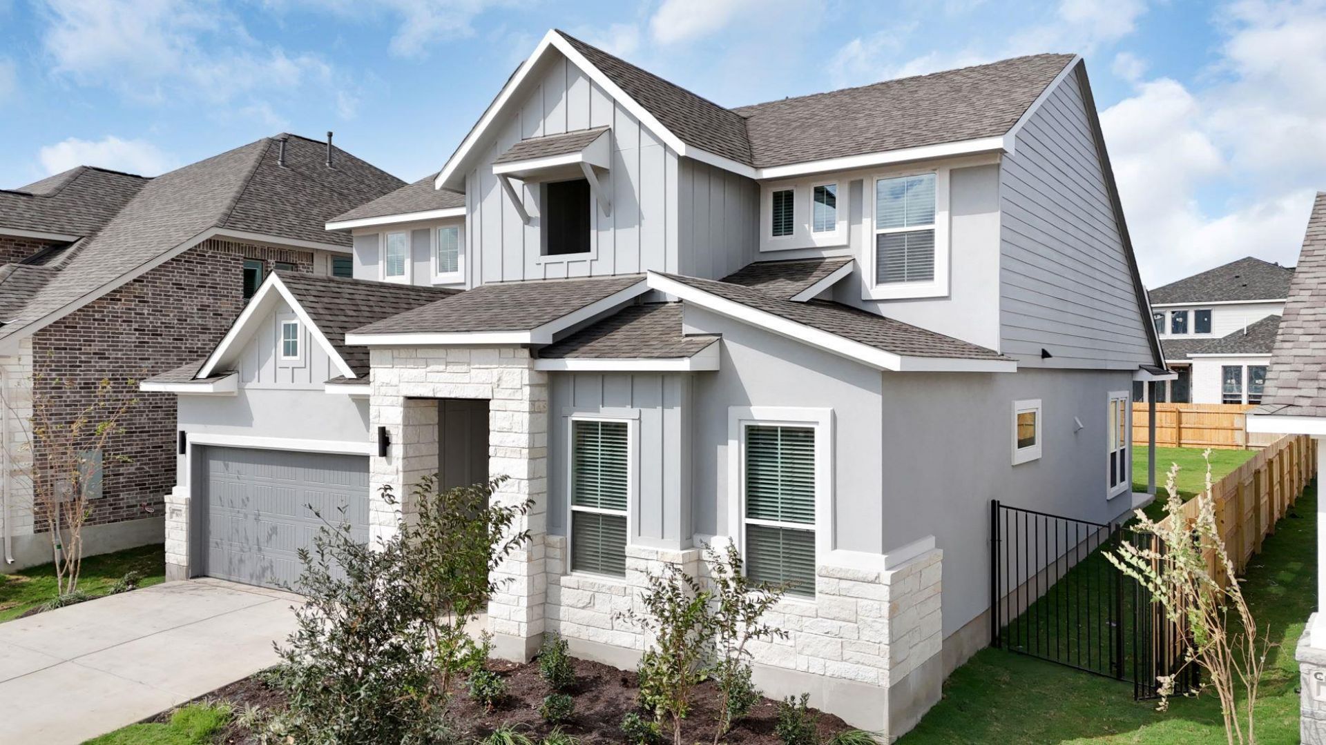 304 Borrego Bnd, Liberty Hill, TX 78642 Main Photo