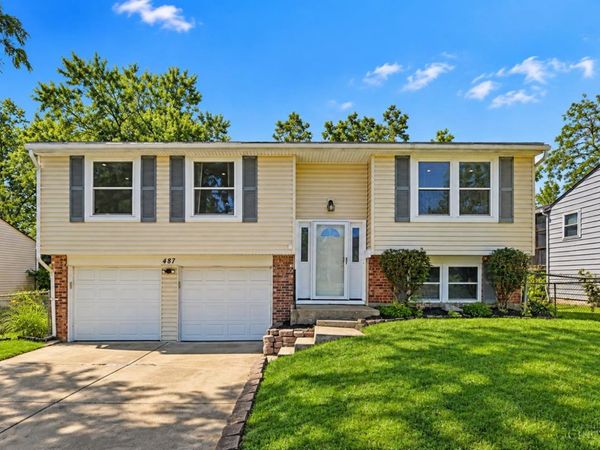 487 Brunswick Drive, Forest Park, OH 45240