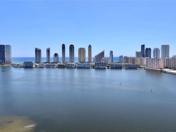 4000 Island Blvd , Unit 2204, Aventura, FL 33160