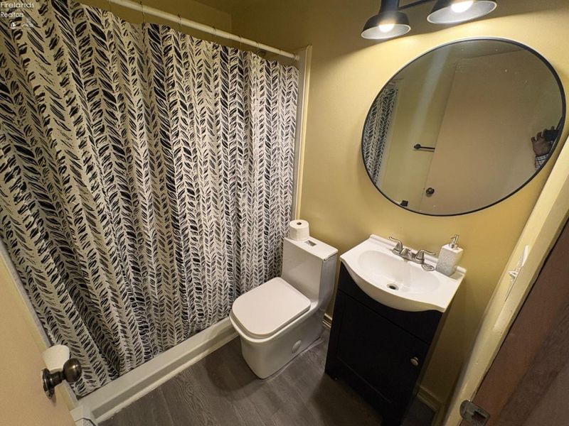 4700 Chelsea Drive, Lorain, OH 44055 Photo 10