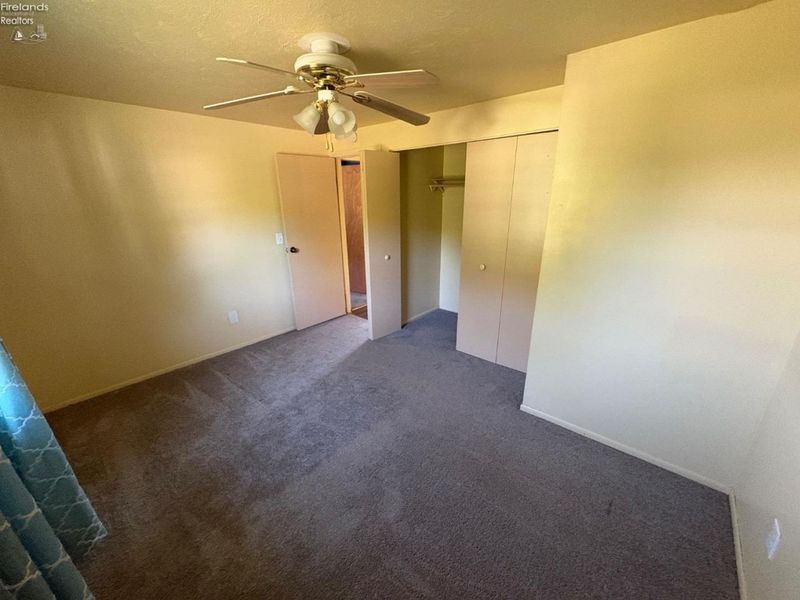4700 Chelsea Drive, Lorain, OH 44055 Photo 2