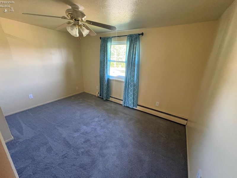 4700 Chelsea Drive, Lorain, OH 44055 Photo 3