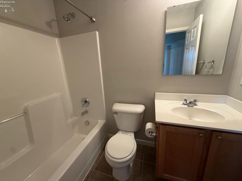 6510 Buttercup, Lorain, OH 44053 Photo 12