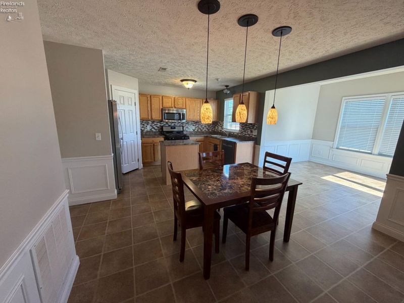 6510 Buttercup, Lorain, OH 44053 Photo 3