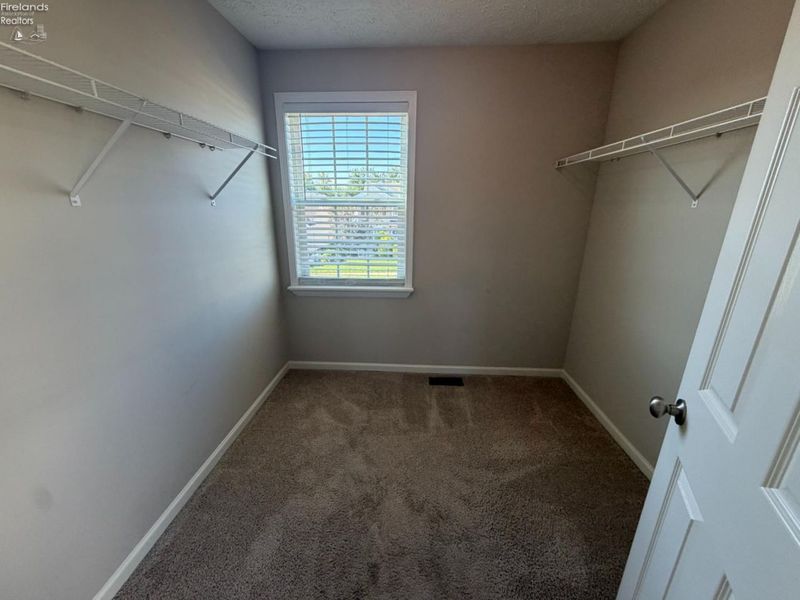 6510 Buttercup, Lorain, OH 44053 Photo 7