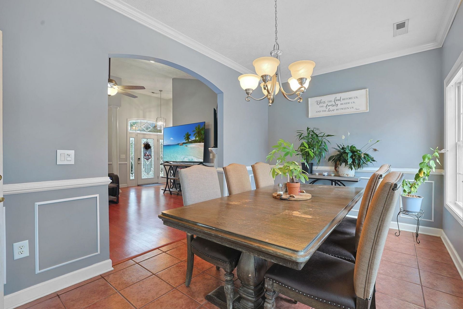 1051 University Forest Dr. Photo 12