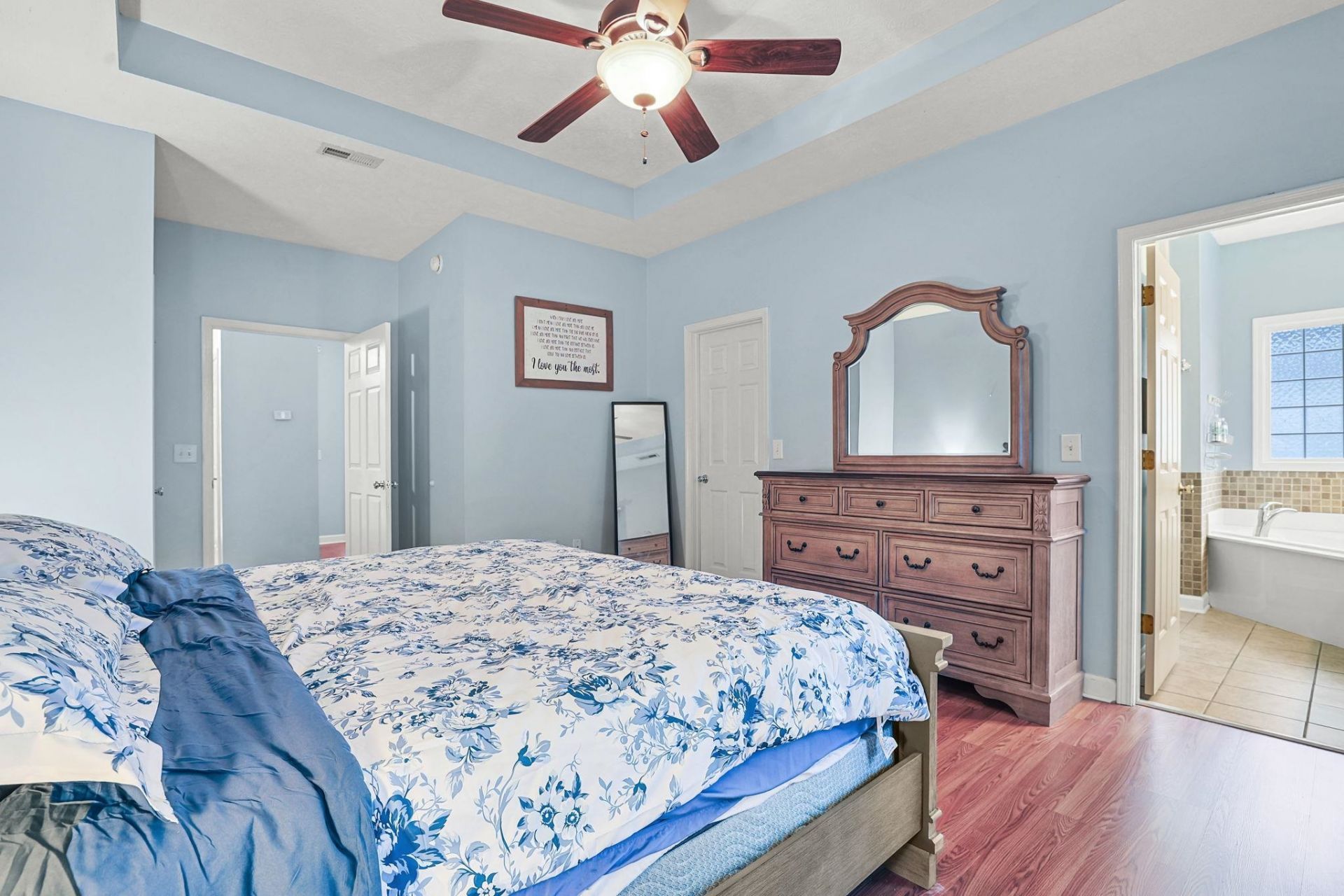 1051 University Forest Dr. Photo 15