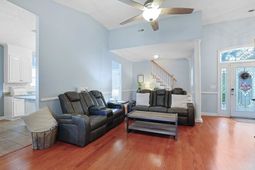 1051 University Forest Dr. photo 4