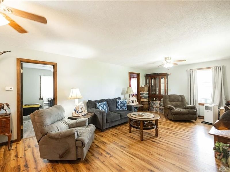 1120 S Bird Road, Springfield, OH 45505 Photo 9
