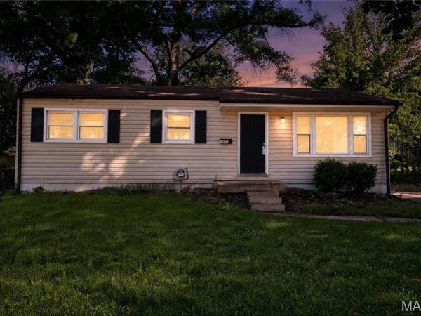1037 Forestwood Drive, St Louis, MO 63135