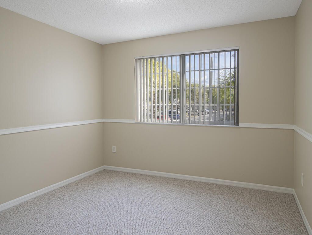 100 Crestwood Court N, Unit 109, Royal Palm Beach, FL 33411 Photo