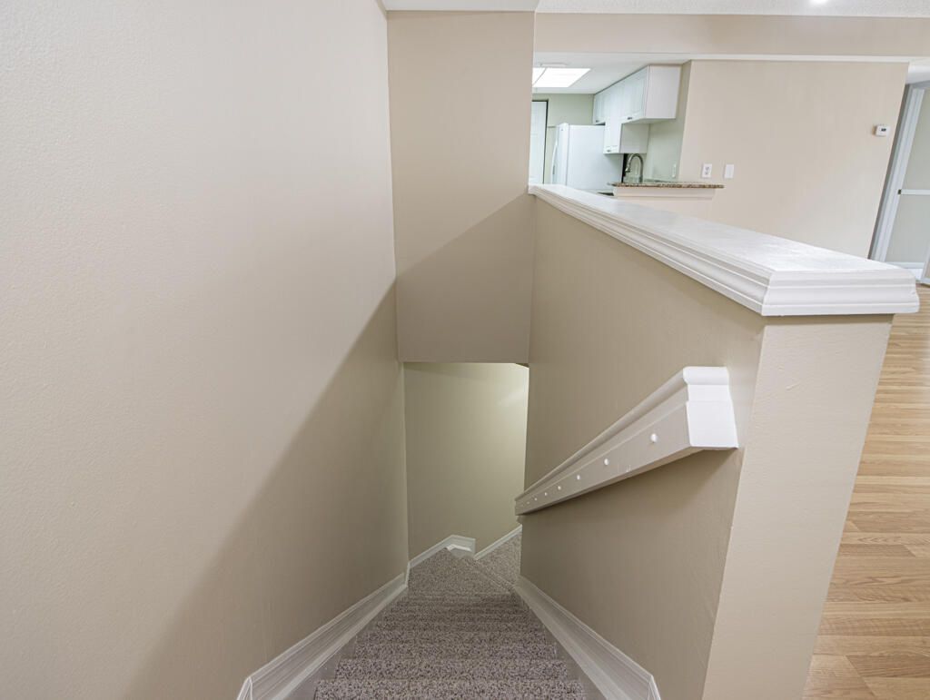 100 Crestwood Court N, Unit 109, Royal Palm Beach, FL 33411 Photo