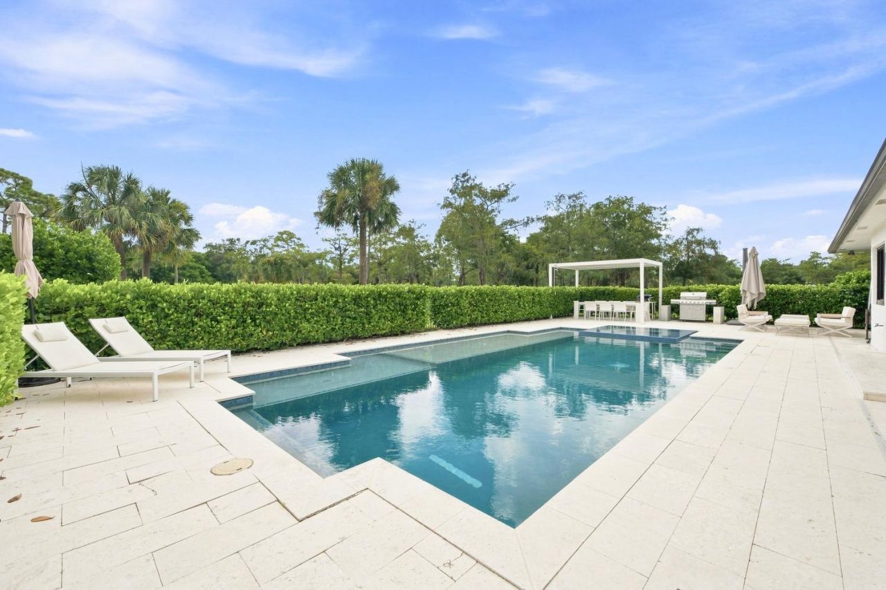 14902 Paddock Drive, Wellington, FL 33414 Photo