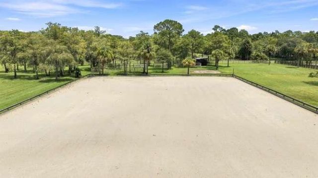 14902 Paddock Drive, Wellington, FL 33414 Photo