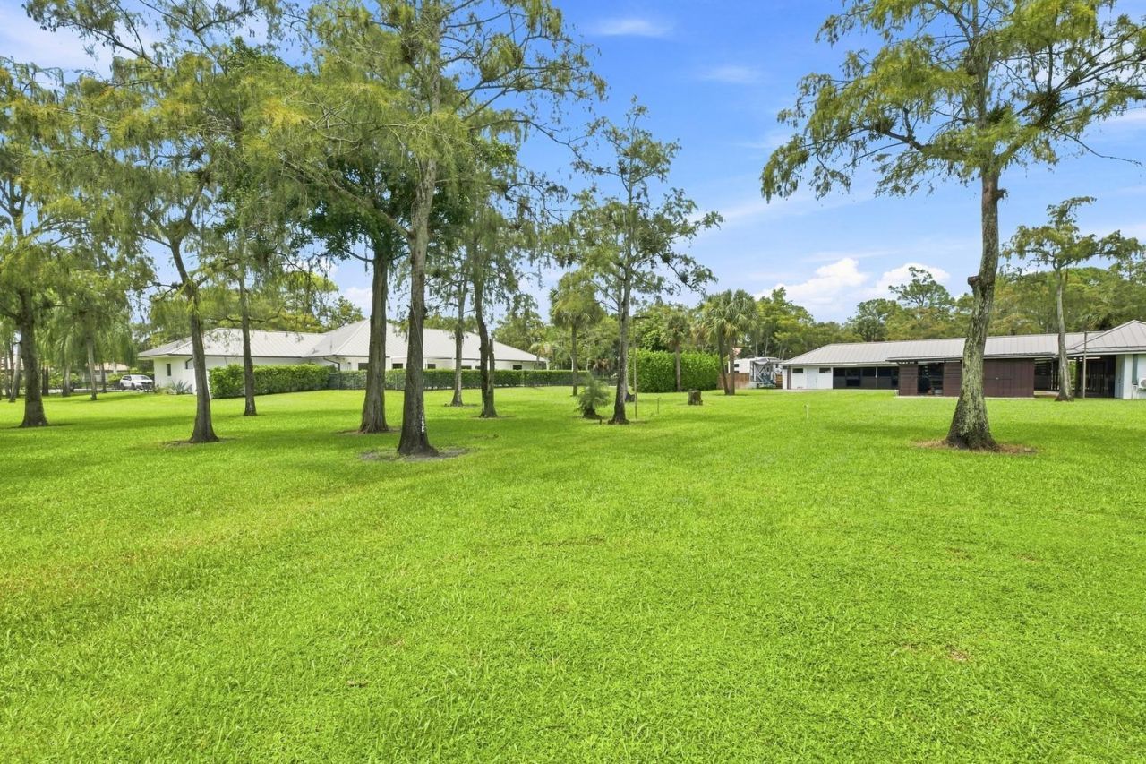 14902 Paddock Drive, Wellington, FL 33414 Photo
