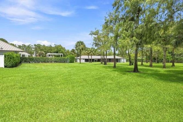 14902 Paddock Drive, Wellington, FL 33414 Photo