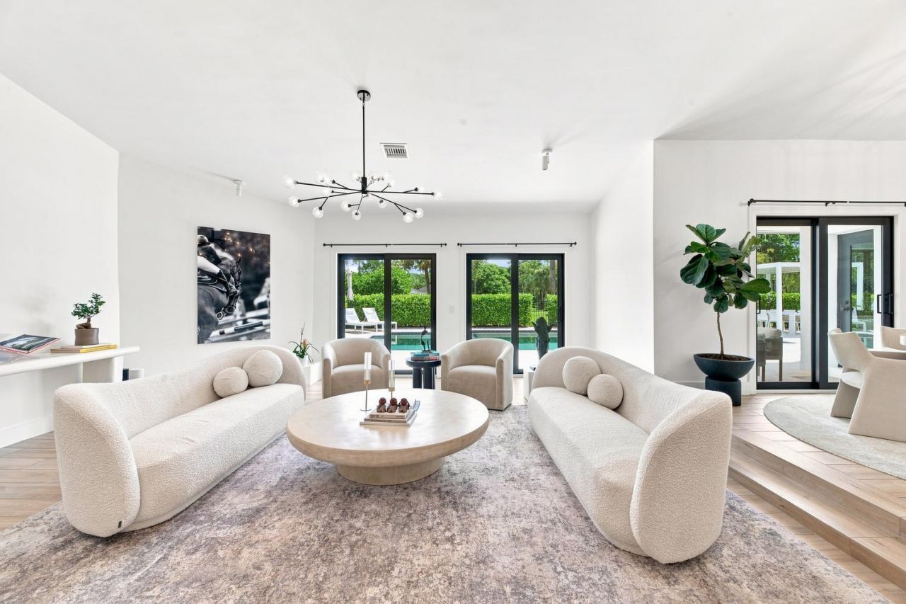 14902 Paddock Drive, Wellington, FL 33414 Photo