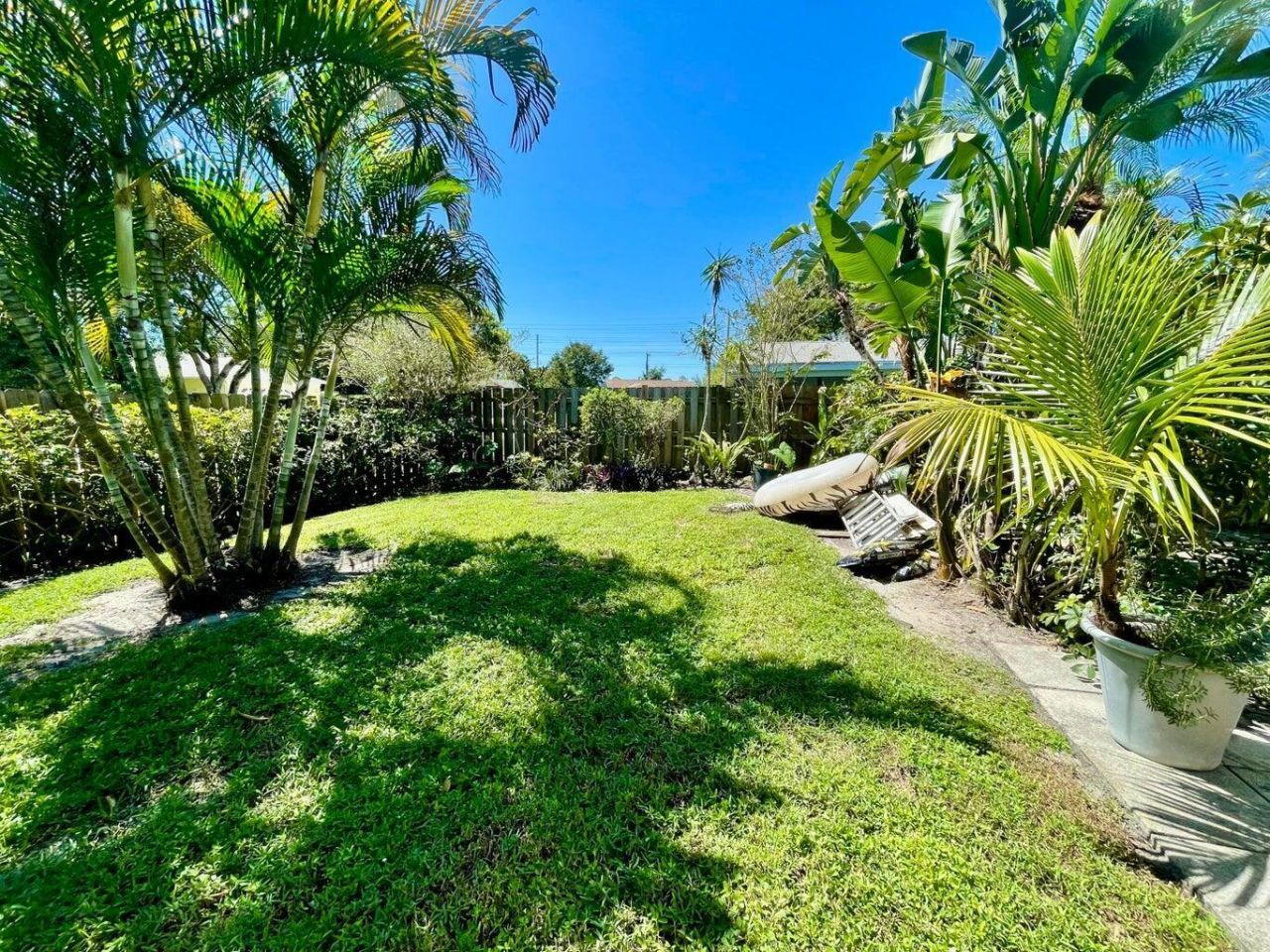 1259 Denlow Lane, Royal Palm Beach, FL 33411 Photo