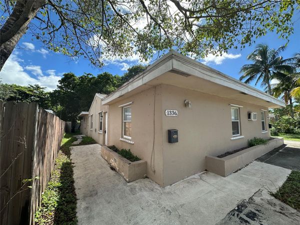 1336 NE 1st Avenue, Unit West, Fort Lauderdale, FL 33304
