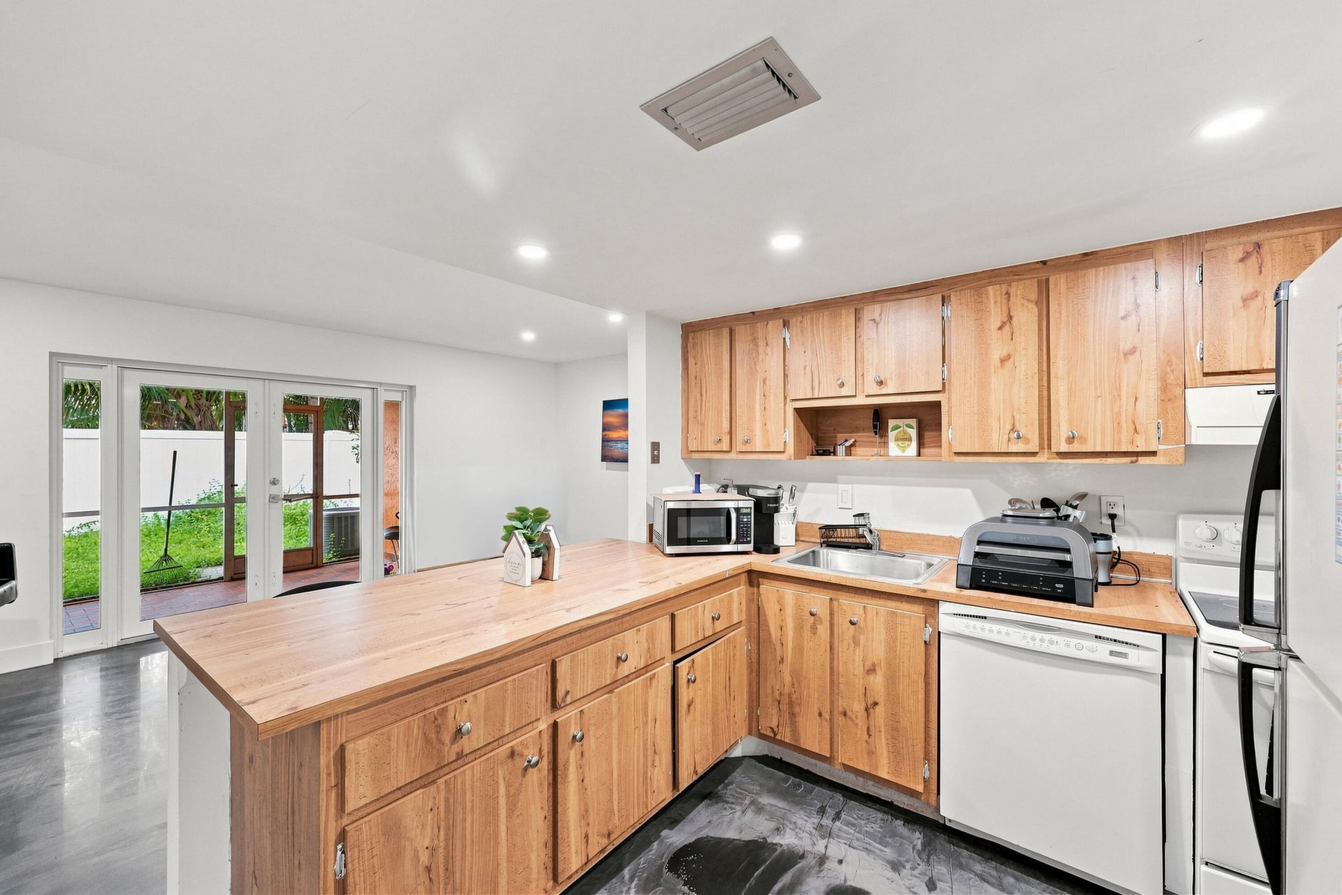 1739 NW 80th Avenue, Unit E, Margate, FL 33063 Photo