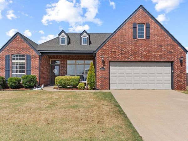 5710 Ashbrook Drive, Bartlesville, OK 74006