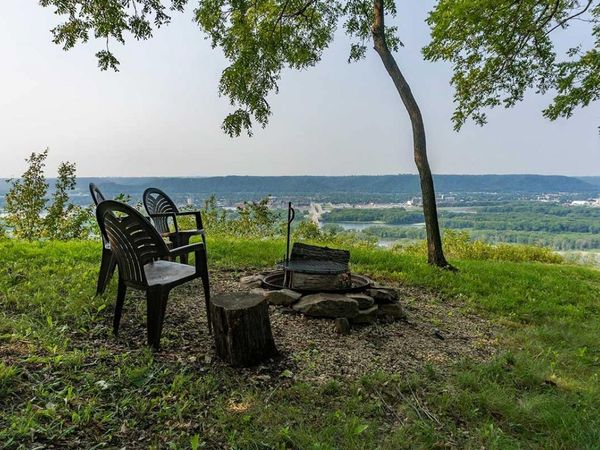 0 State Road 35 54, Fountain City, WI 54629