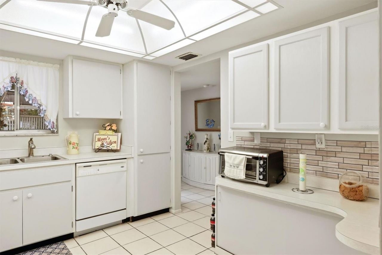 1141 Merle Way, Unit 14, Sarasota, FL 34232 Photo