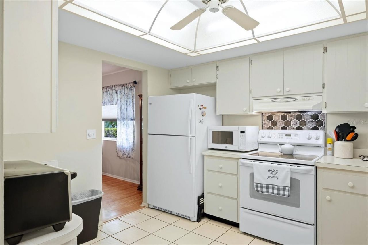 1141 Merle Way, Unit 14, Sarasota, FL 34232 Photo