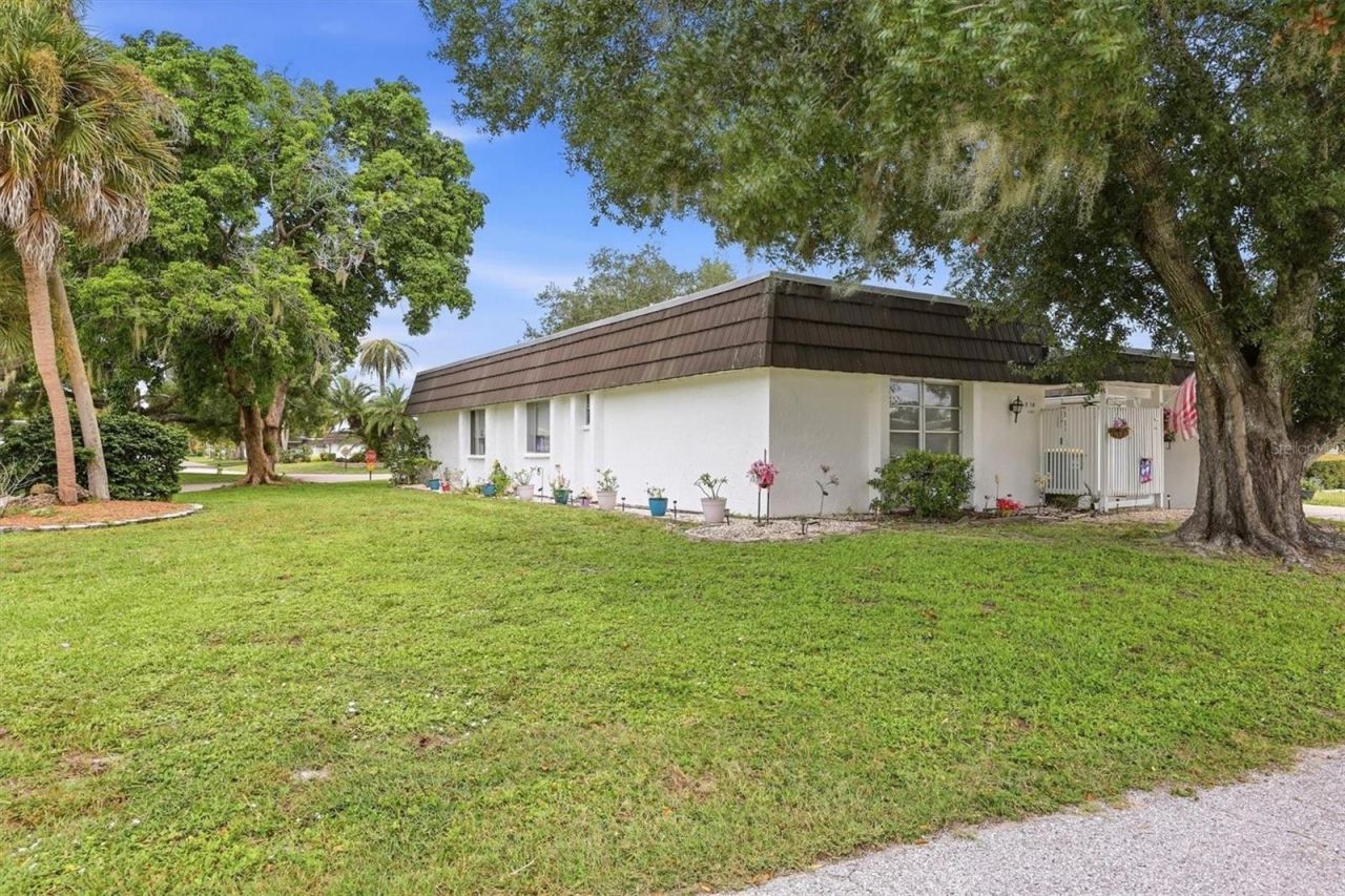 1141 Merle Way, Unit 14, Sarasota, FL 34232 Photo
