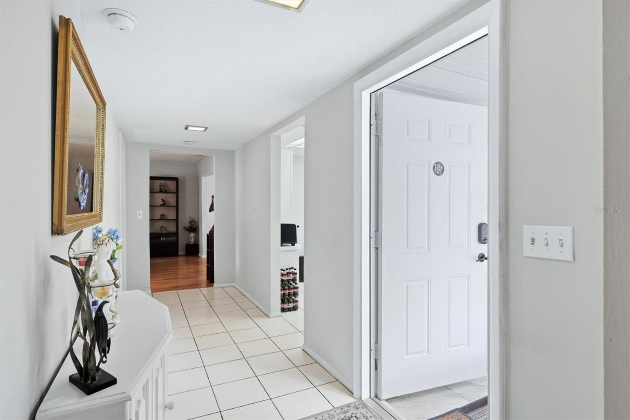 1141 Merle Way, Unit 14, Sarasota, FL 34232 Photo