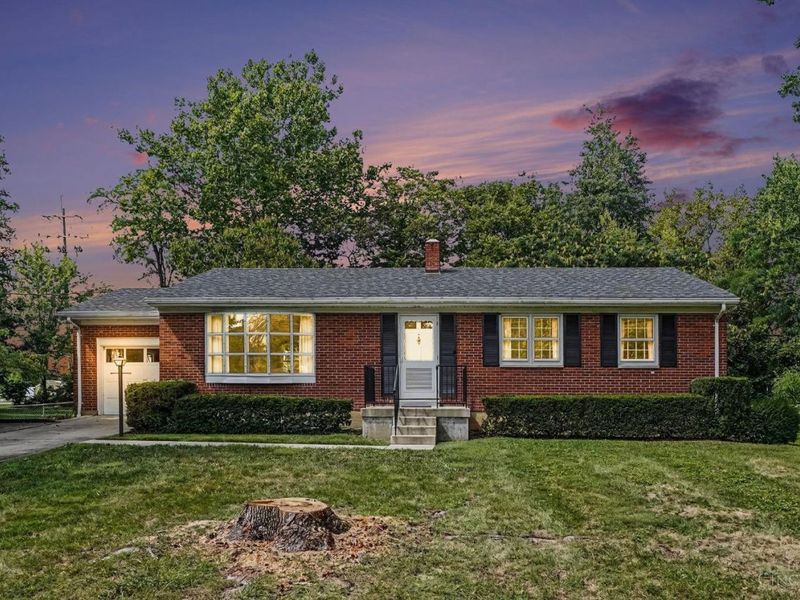 9811 Lorelei Drive, Springfield Township, OH 45231 Photo 1