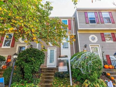 1679 FIELDTHORN DRIVE, RESTON, VA 20194