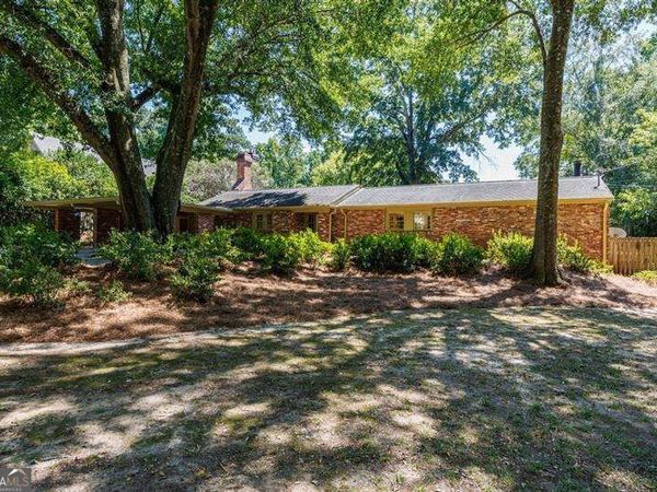 1510 Peachtree Battle Avenue NW, Atlanta, GA 30327