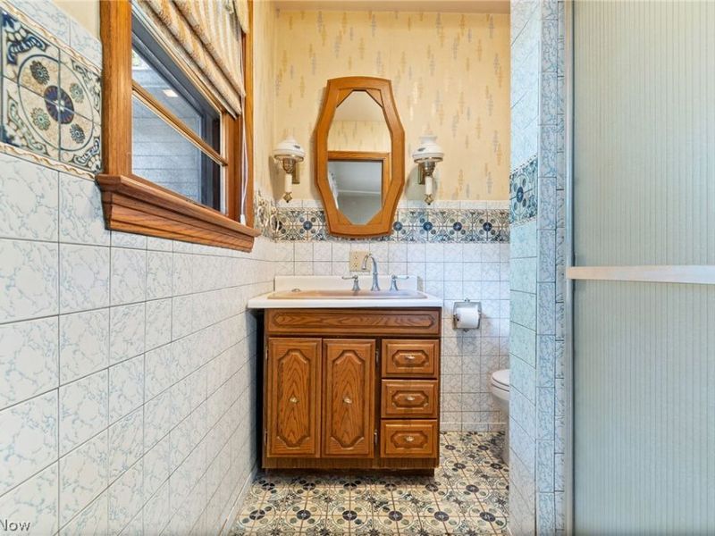 114 7th Street NE, Barberton, OH 44203 Photo 17