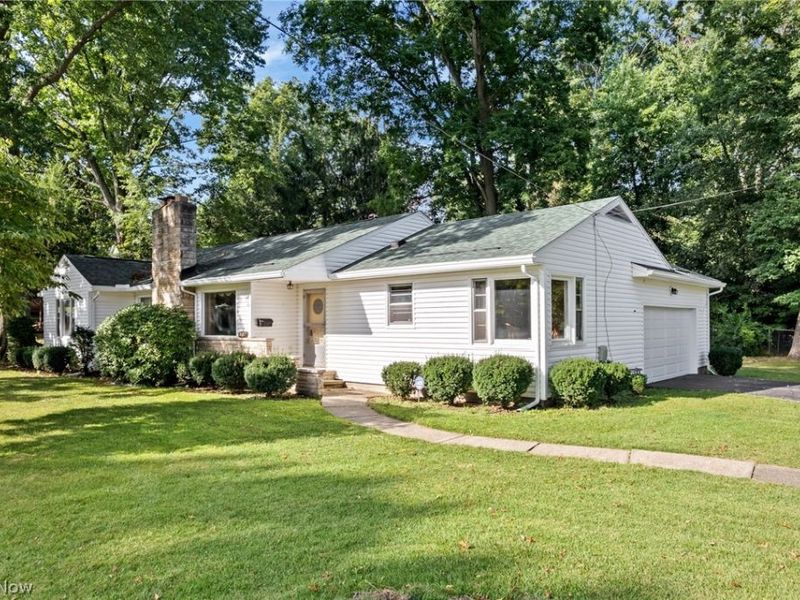 114 7th Street NE, Barberton, OH 44203 Photo 3