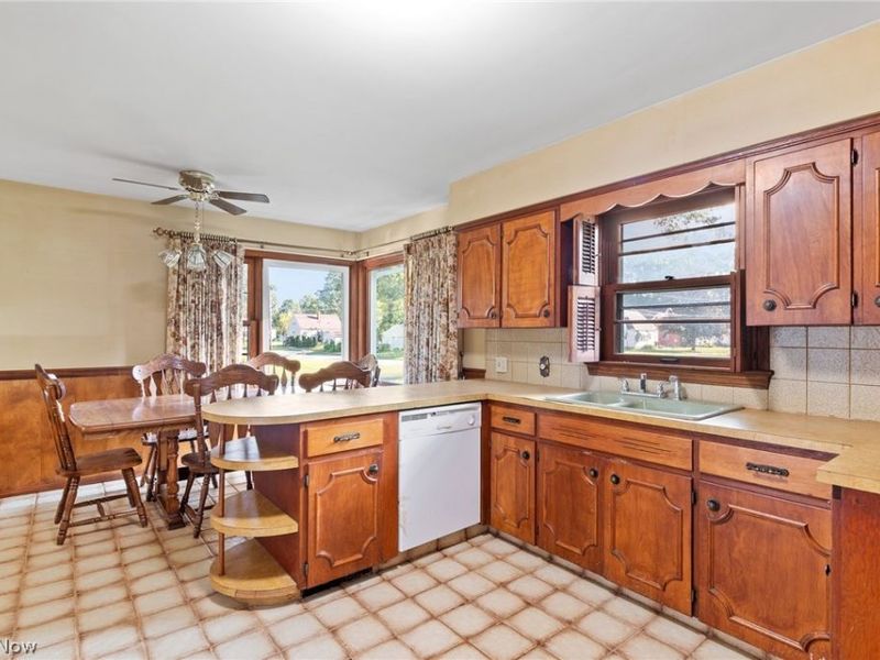 114 7th Street NE, Barberton, OH 44203 Photo 9