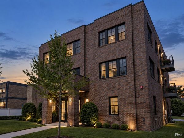932 W 11 Mile Road , Royal Oak, Mi 48067