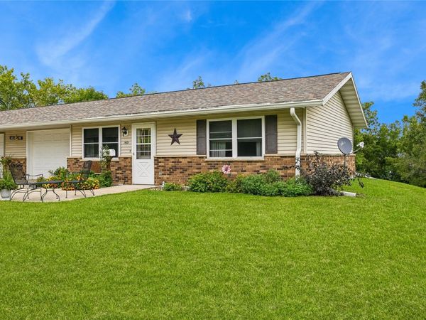 1401 13th Avenue, Belle Plaine, IA 52208