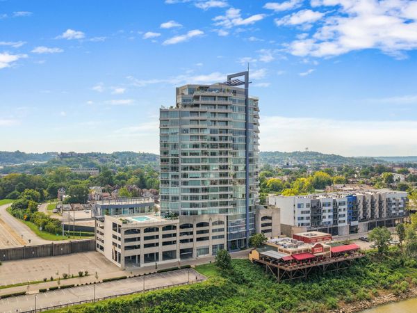 400 Riverboat, Unit 903, Newport, KY 41071