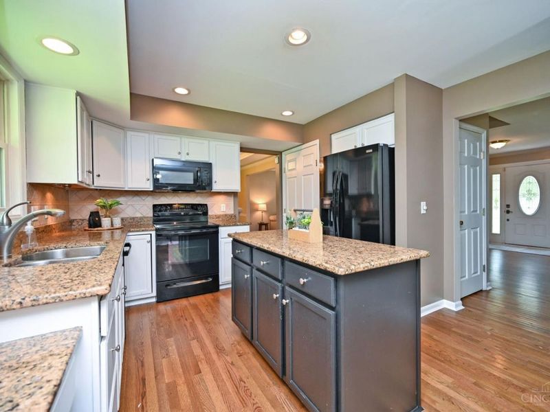 935 Paxton Lake Cove, Miami Township, OH 45140 Photo 15
