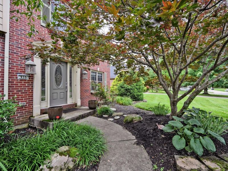 935 Paxton Lake Cove, Miami Township, OH 45140 Photo 3