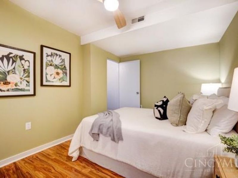 413 Milton Street, Unit 1, Cincinnati, OH 45202 Photo 12