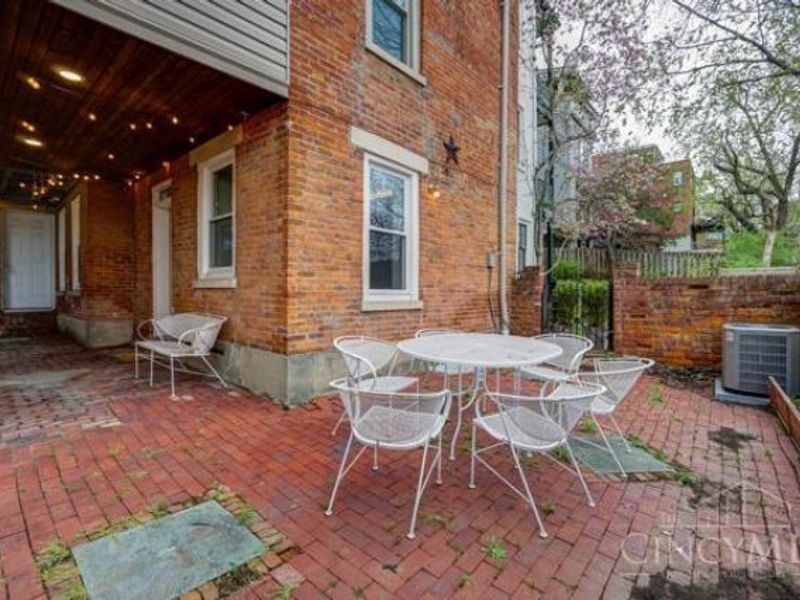 413 Milton Street, Unit 1, Cincinnati, OH 45202 Photo 16