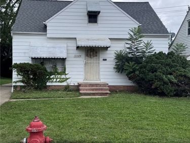 16009 Edgewood Avenue , Maple Heights, OH 44137