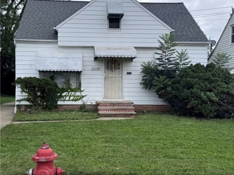 16009 Edgewood Avenue, Maple Heights, OH 44137 Photo 1