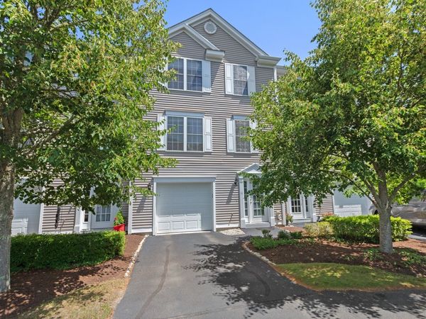 11 Harbor Mist Drive, Unit 11, Fairhaven, MA 02719